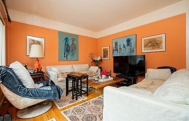 6138 Granville Street South Granville