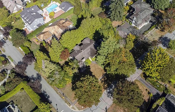 5595 College Highroad University VW