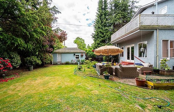 6138 Granville Street South Granville