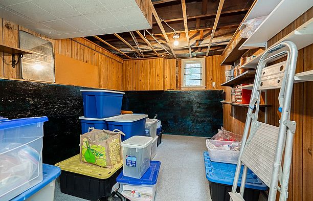 6138 Granville Street South Granville