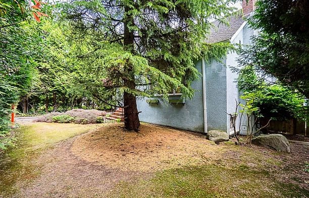 6138 Granville Street South Granville