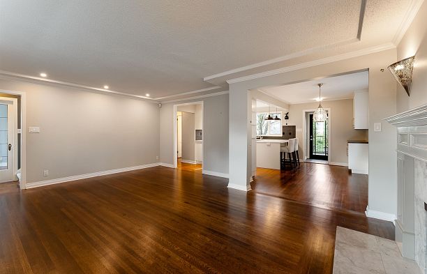 231 E 40th Avenue Main