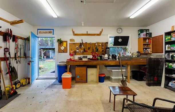 231 E 40th Avenue Main