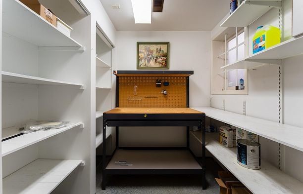 231 E 40th Avenue Main