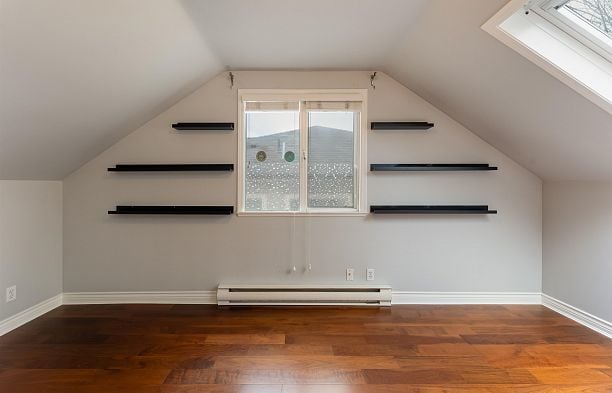 231 E 40th Avenue Main