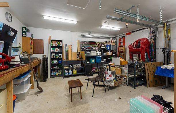 231 E 40th Avenue Main