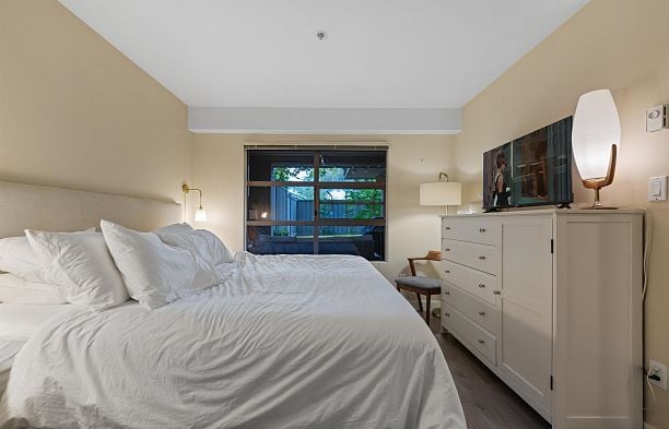 102 3083 W 4th Avenue Kitsilano