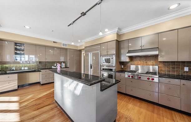 1426 W 48th Avenue South Granville