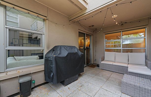 102 3083 W 4th Avenue Kitsilano