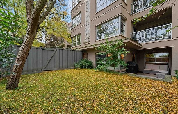 102 3083 W 4th Avenue Kitsilano
