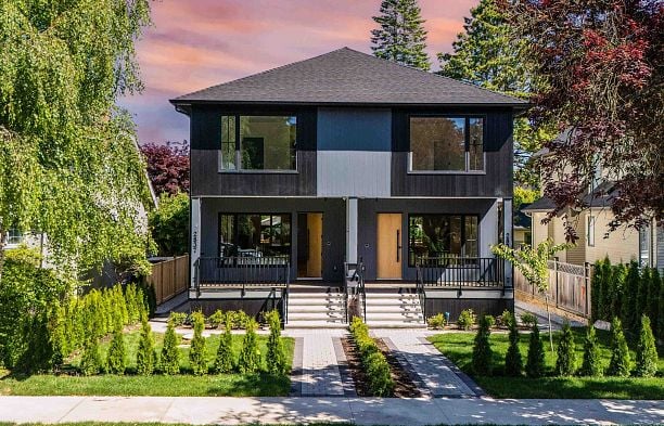 2837 W 31st Avenue MacKenzie Heights