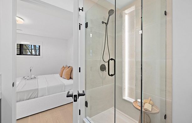 2505 W 37th Avenue MacKenzie Heights