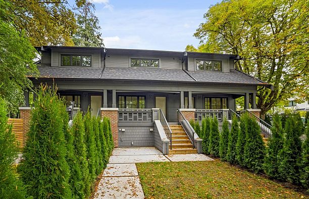 2505 W 37th Avenue MacKenzie Heights