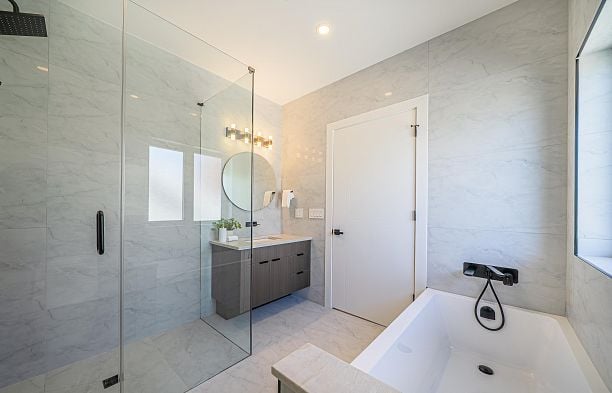 2837 W 31st Avenue MacKenzie Heights