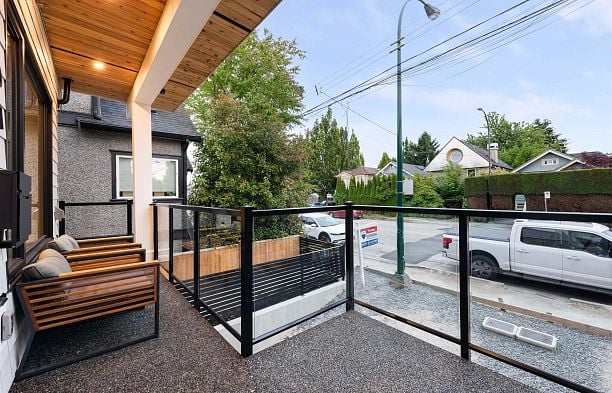 1 65 E King Edward Avenue Main