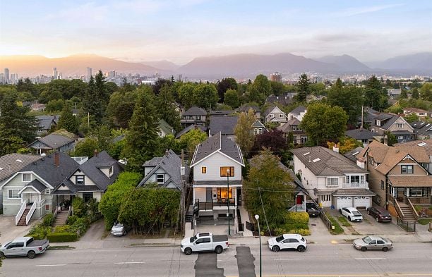 1 65 E King Edward Avenue Main