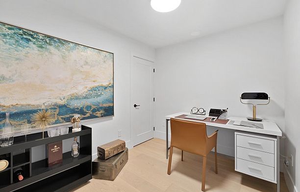 2505 W 37th Avenue MacKenzie Heights