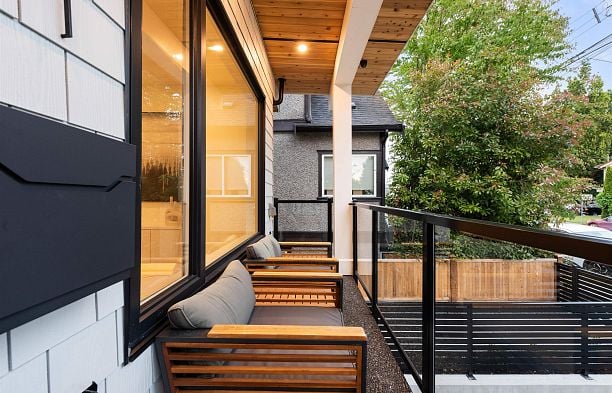 1 65 E King Edward Avenue Main