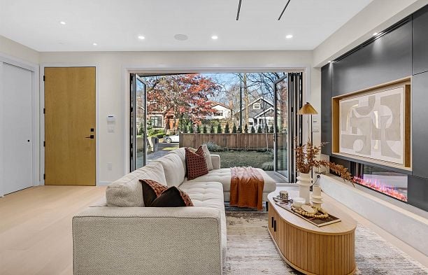 1 2764 W 14th Avenue Kitsilano