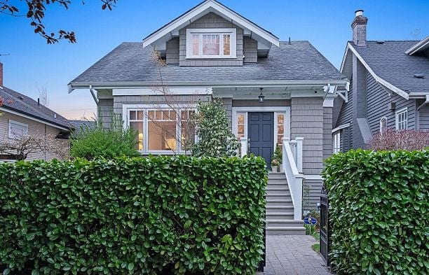 6591 Vine Street S.W. Marine