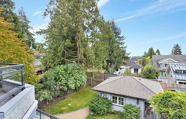 4038 W 33rd Avenue Dunbar