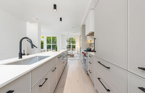 1493 W 52nd Avenue South Granville