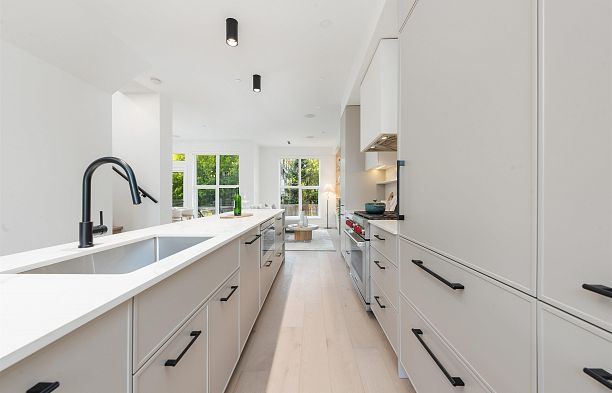 1489 W 52nd Avenue South Granville