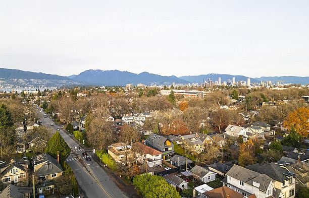 1 2764 W 14th Avenue Kitsilano