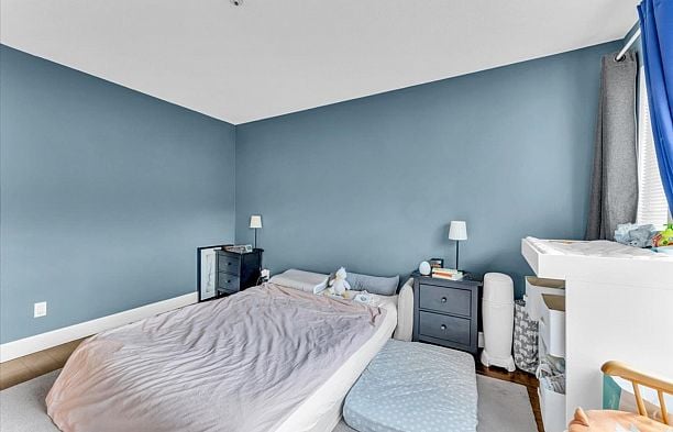 307 876 W 16th Avenue Cambie