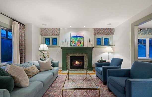 6591 Vine Street S.W. Marine