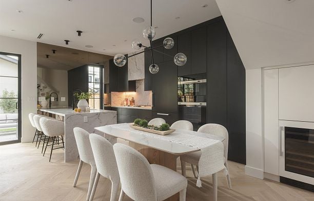 2 240 E 37th Avenue Main