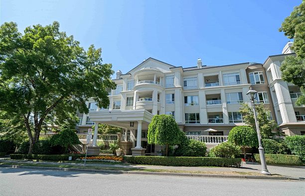 216 5735 Hampton Place University VW