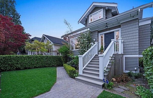 6591 Vine Street S.W. Marine