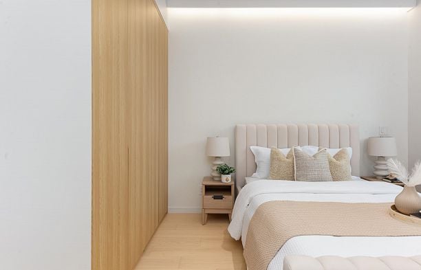 2 8226 Adera Street S.W. Marine