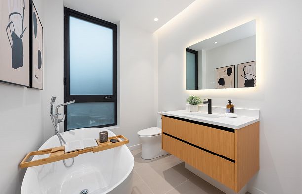 2 8226 Adera Street S.W. Marine