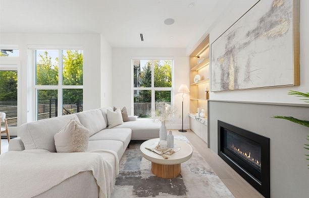 1493 W 52nd Avenue South Granville