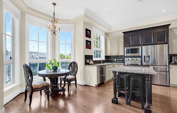 4038 W 33rd Avenue Dunbar