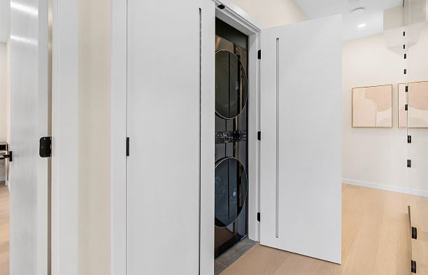 1 2764 W 14th Avenue Kitsilano