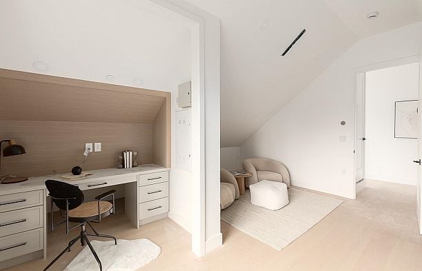 2 475 W 20th Avenue Cambie