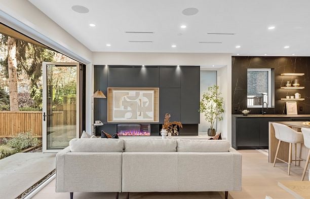 1 2764 W 14th Avenue Kitsilano