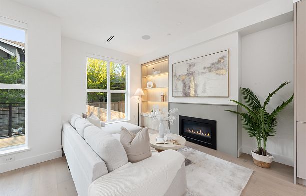 1489 W 52nd Avenue South Granville