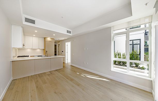 104 5007 Ash Street Cambie