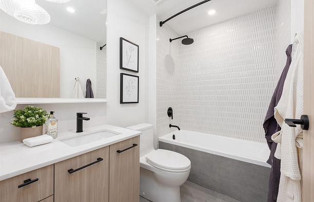 1495 W 52nd Avenue South Granville