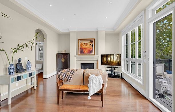 4038 W 33rd Avenue Dunbar