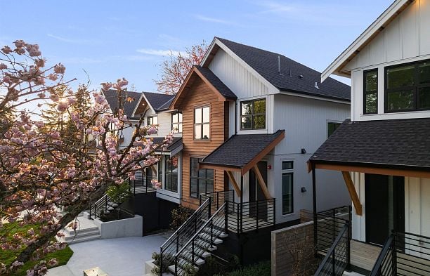 1489 W 52nd Avenue South Granville