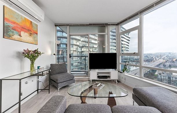 2602 939 Expo Boulevard Yaletown