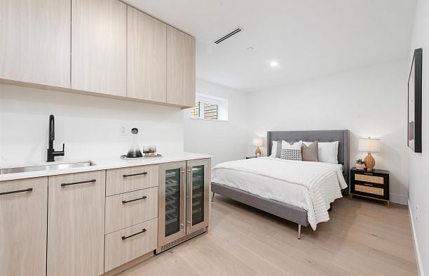 1495 W 52nd Avenue South Granville