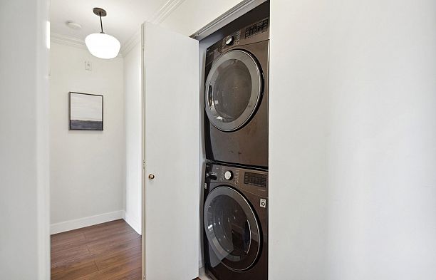 216 5735 Hampton Place University VW