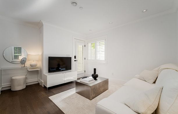 2040 W 58th Avenue S.W. Marine