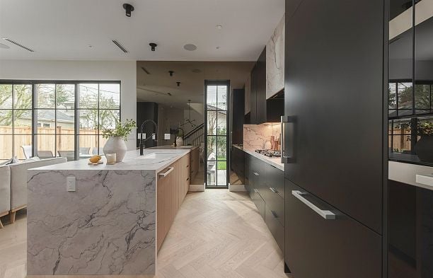 2 240 E 37th Avenue Main